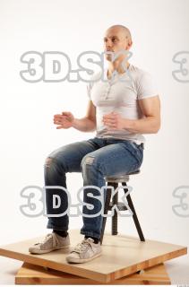 Sitting reference of Denis 0019